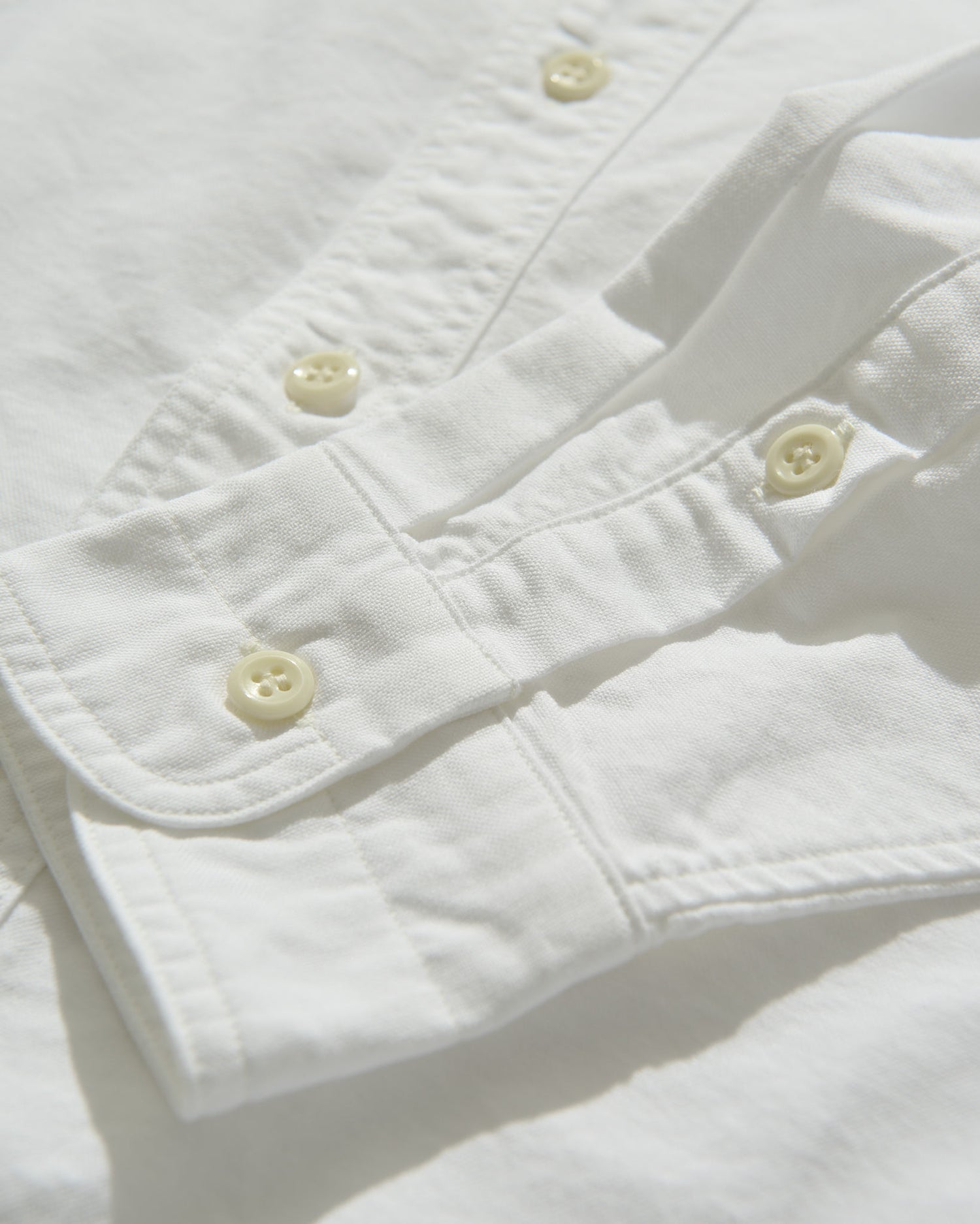 "R" Shirt in Classic White