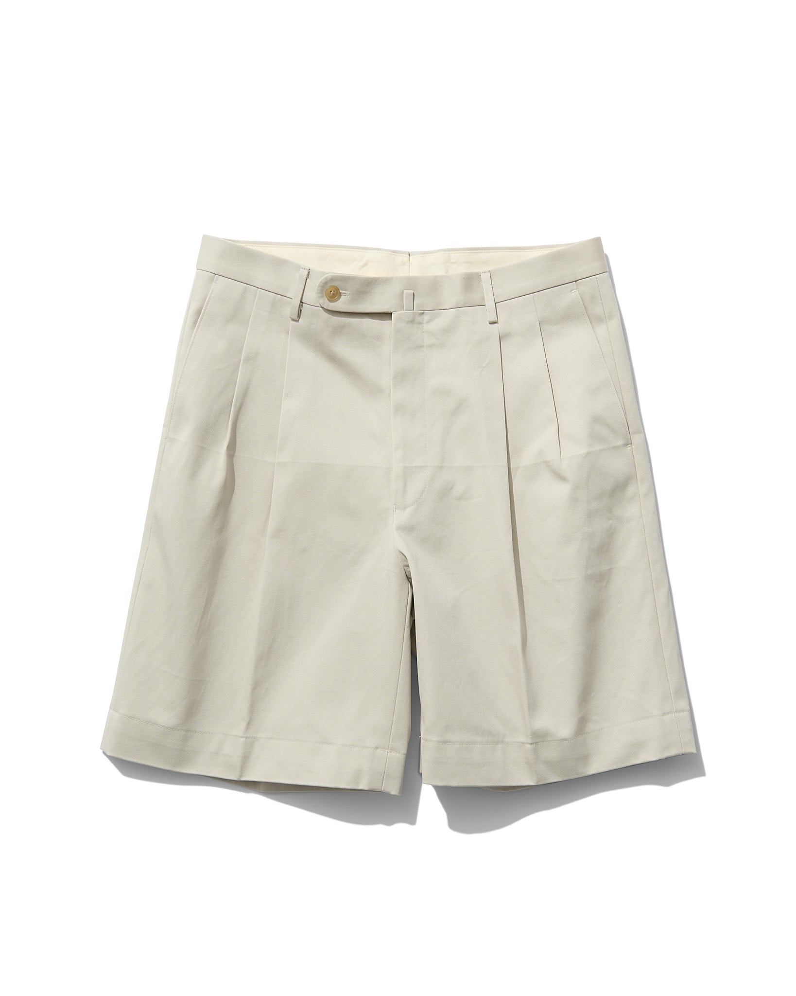 Country Club Shorts in Ivory
