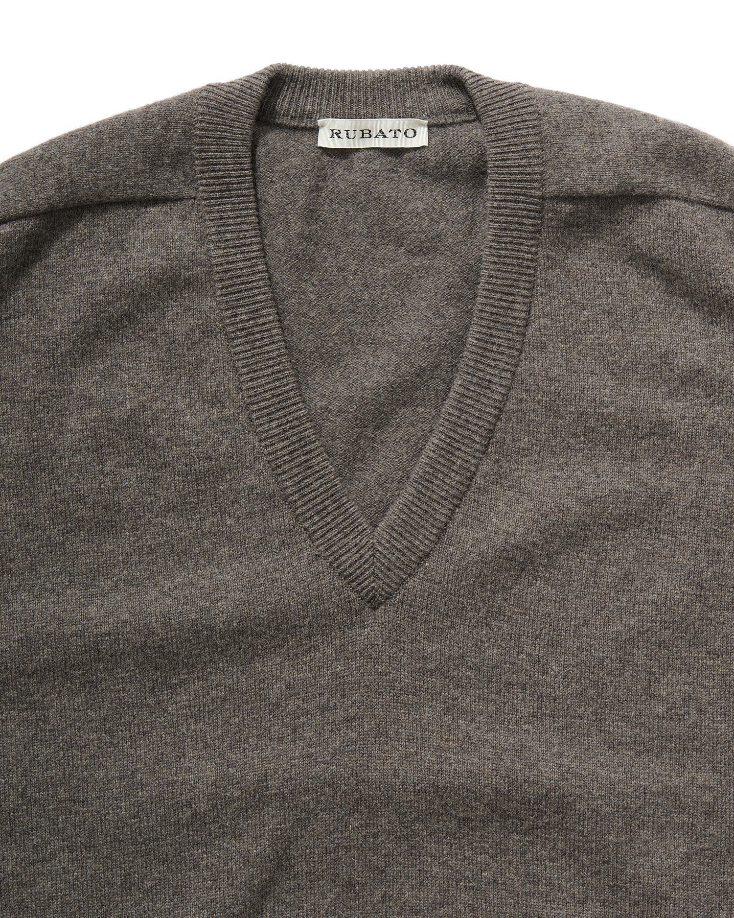 Standard V-Neck in Birch