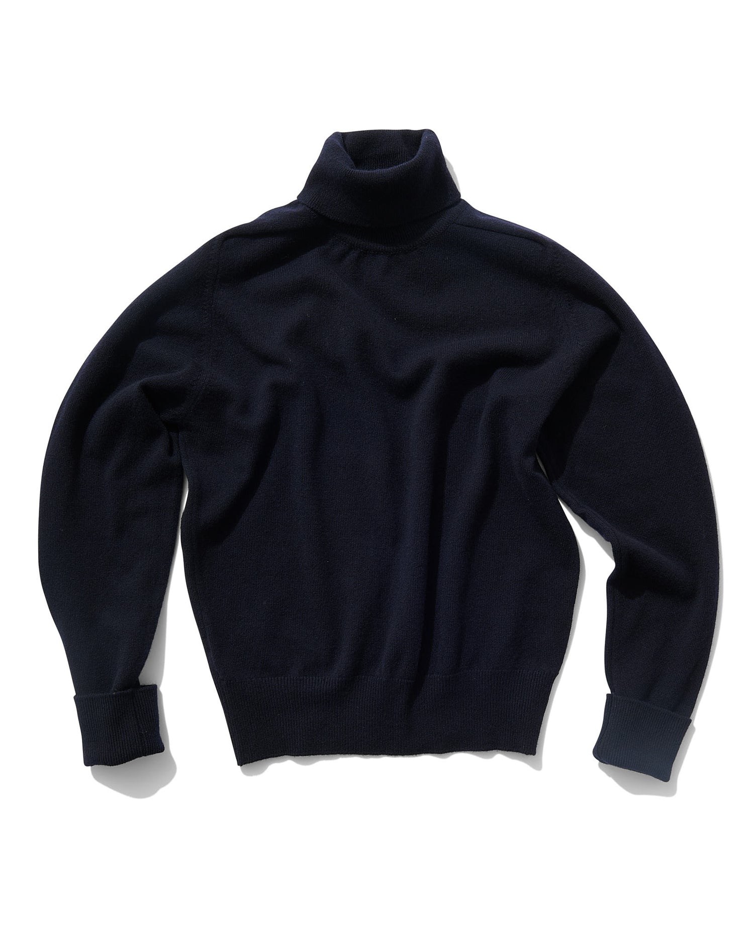 Standard Turtleneck in Navy