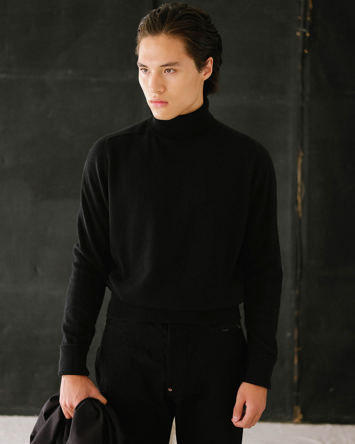Cashmere Turtleneck in Black