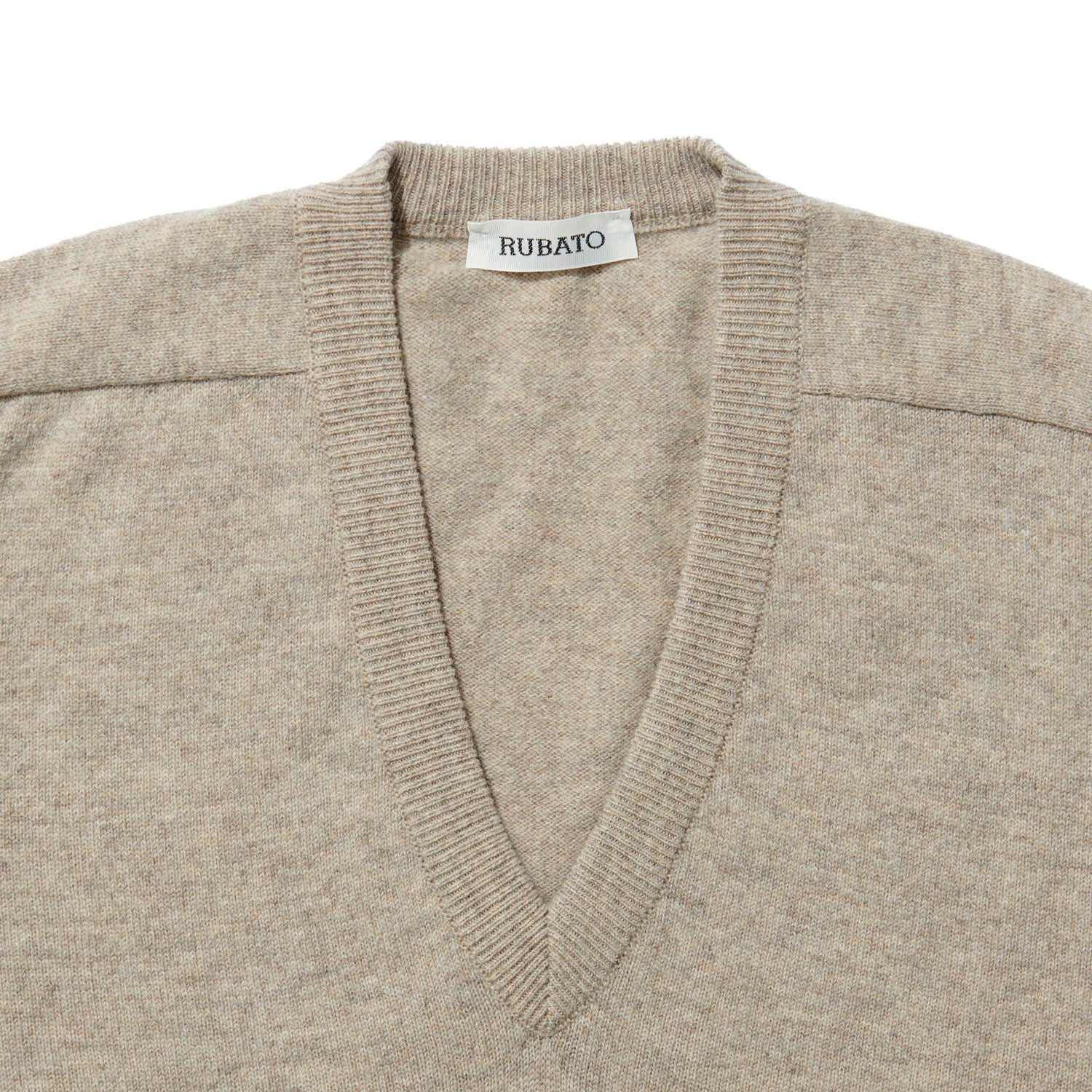 Standard V-Neck in Fawn