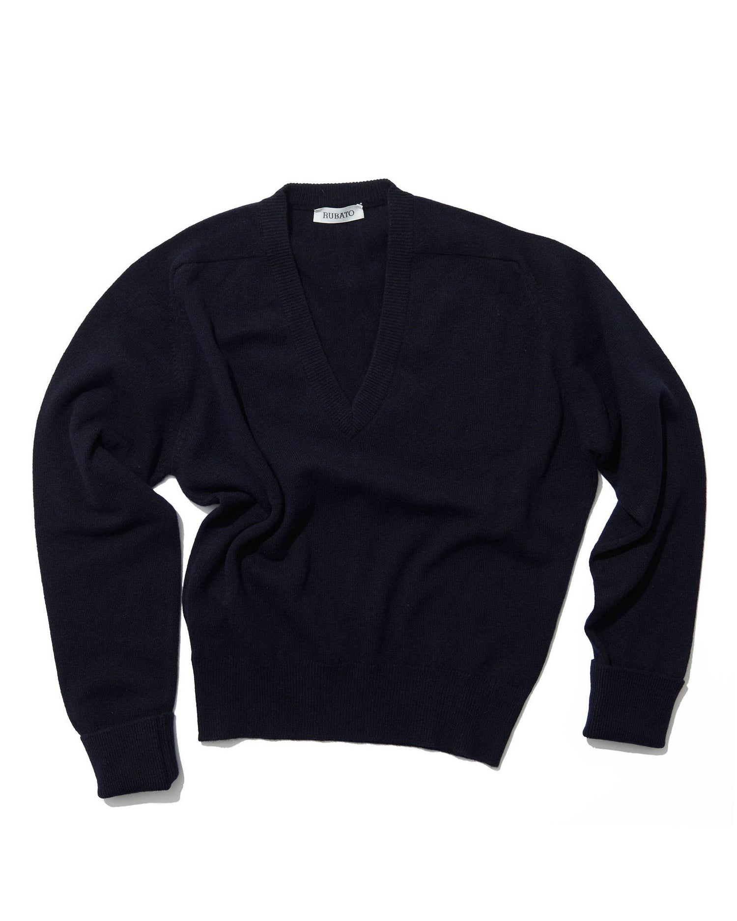 Standard V-Neck in Navy