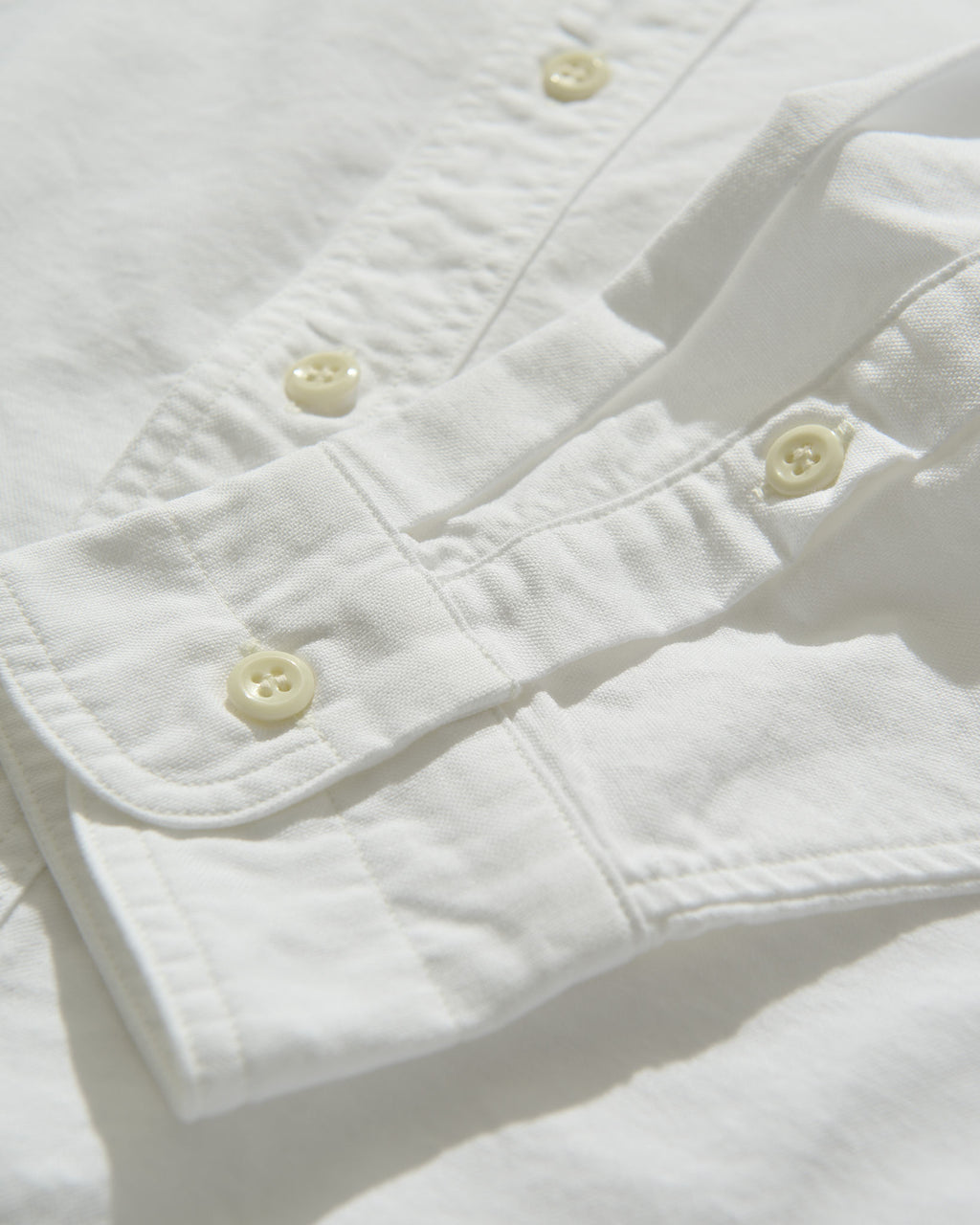 "R" Shirt in Classic White