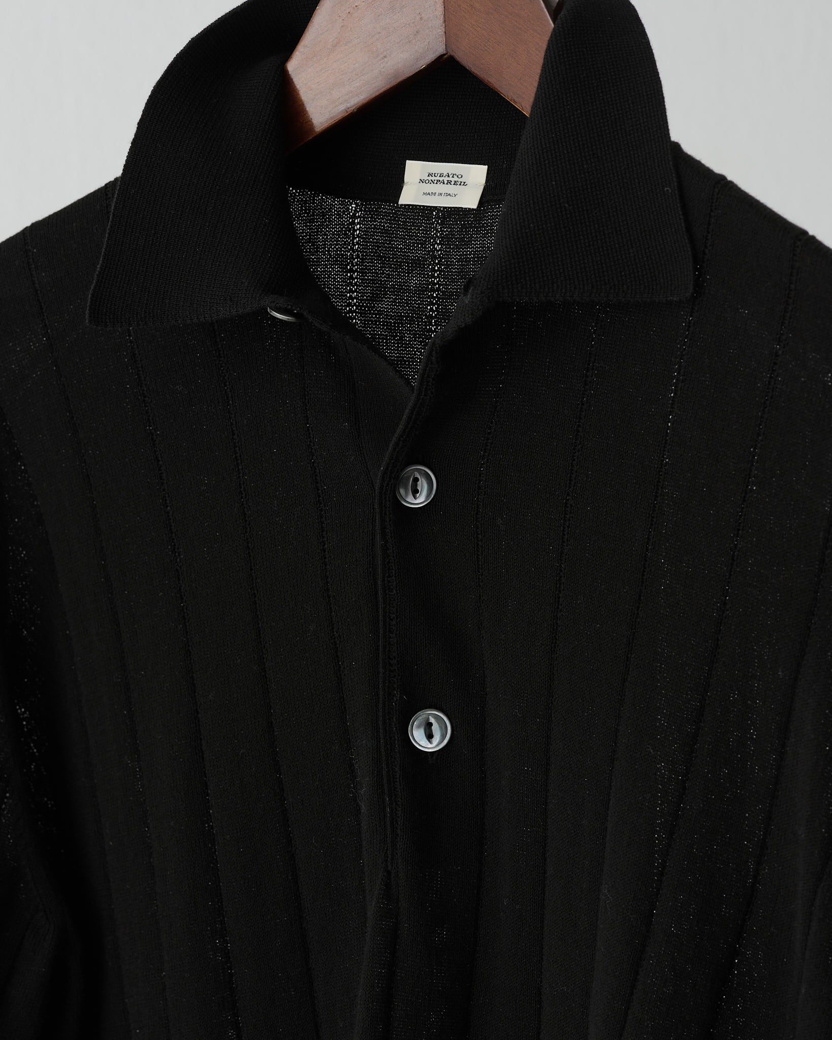 Nonpareil "Collo Americano" LS in Nero