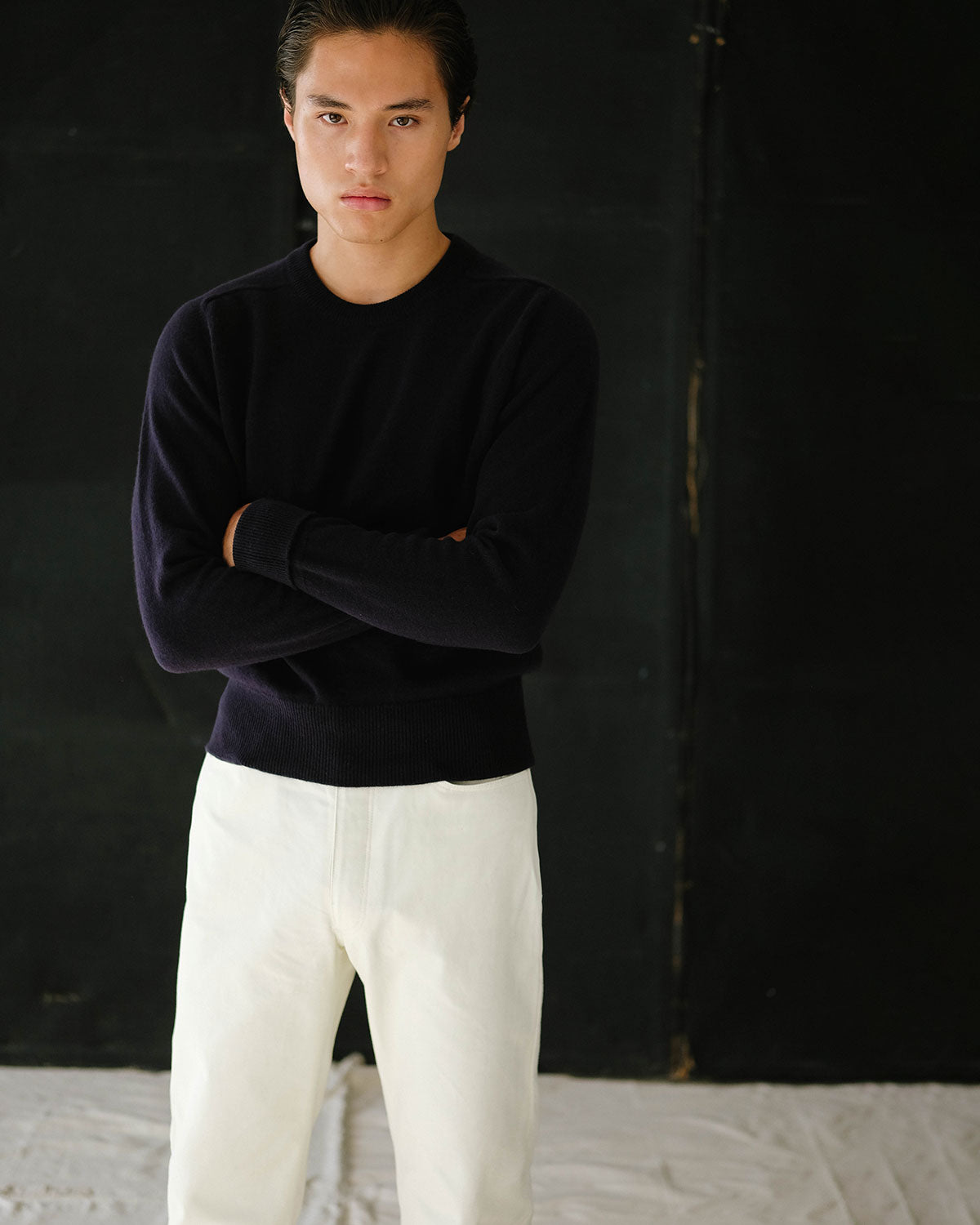 Cashmere Crew Neck in Dark Navy