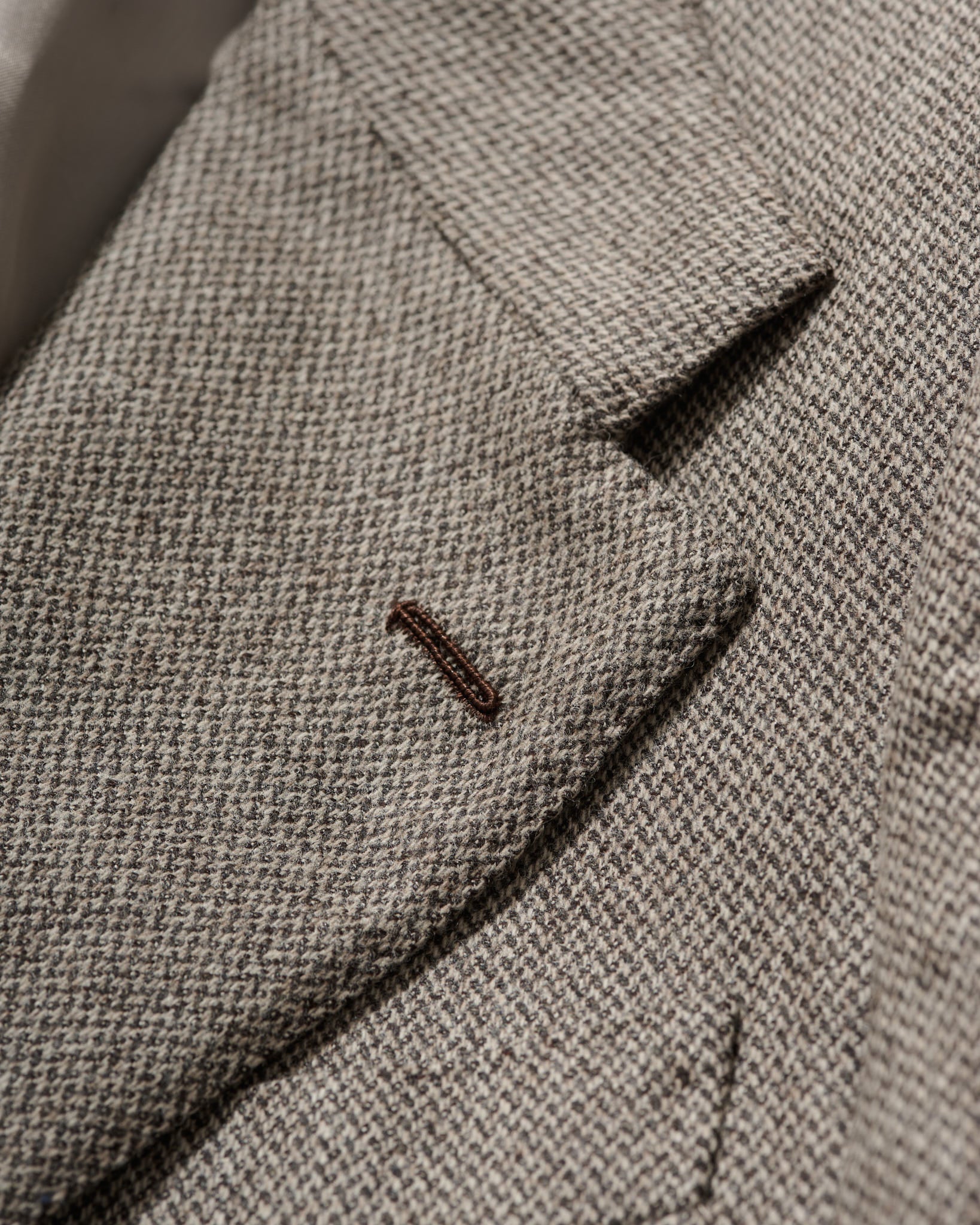 Single Breasted Jacket in Beige Micro Herringbone