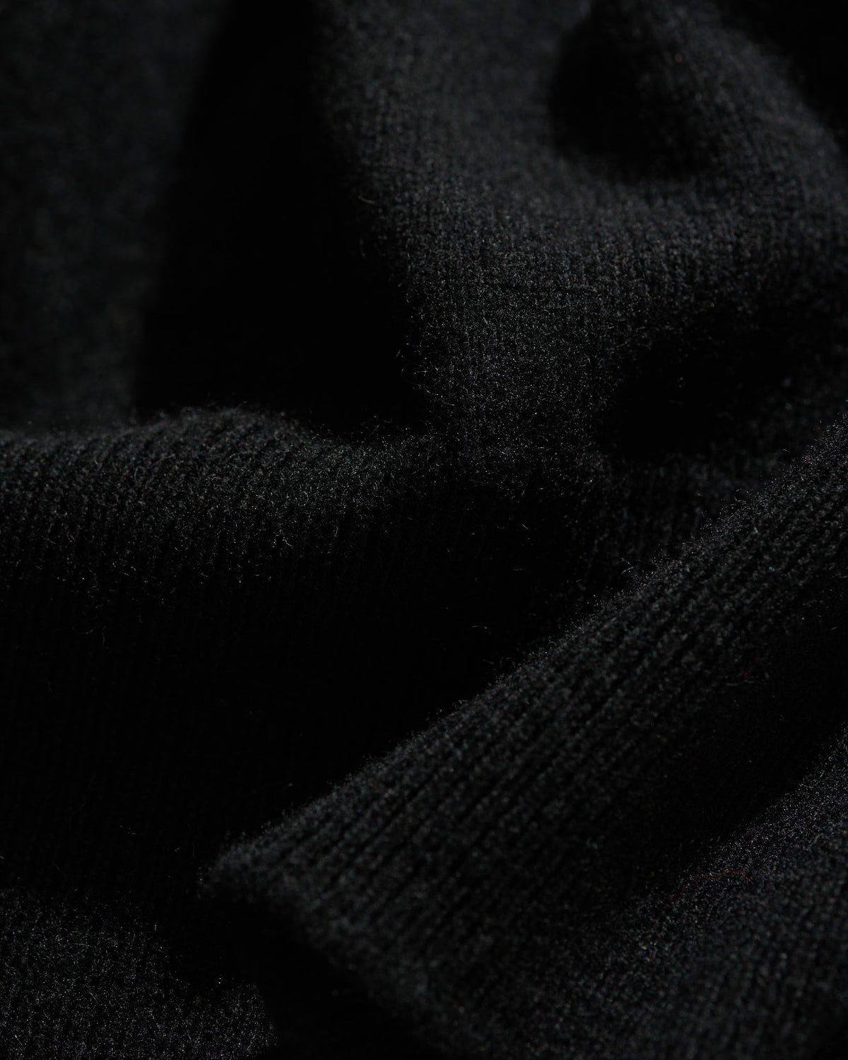 Cashmere Crew Neck in Black