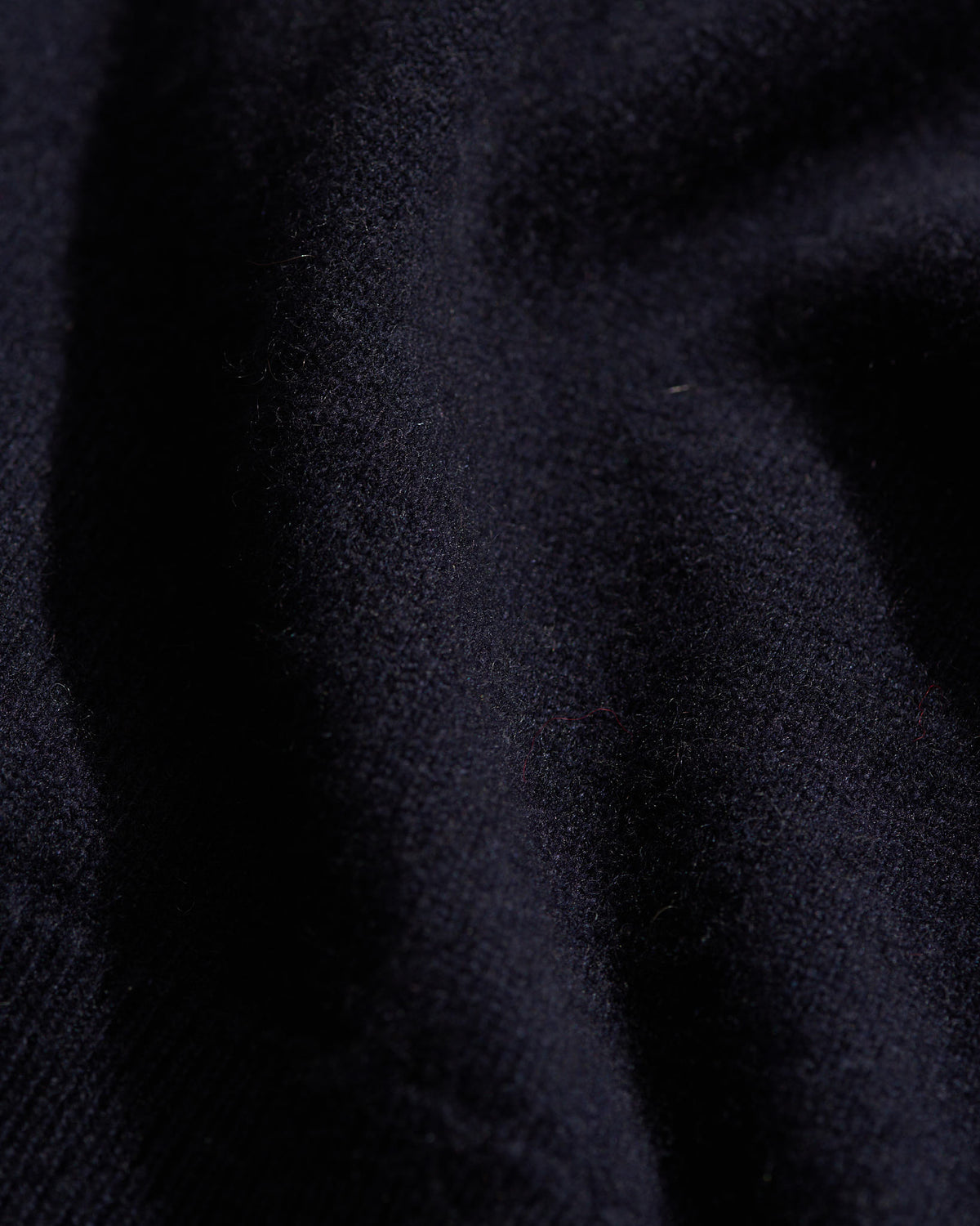 Cashmere Turtleneck in Dark Navy